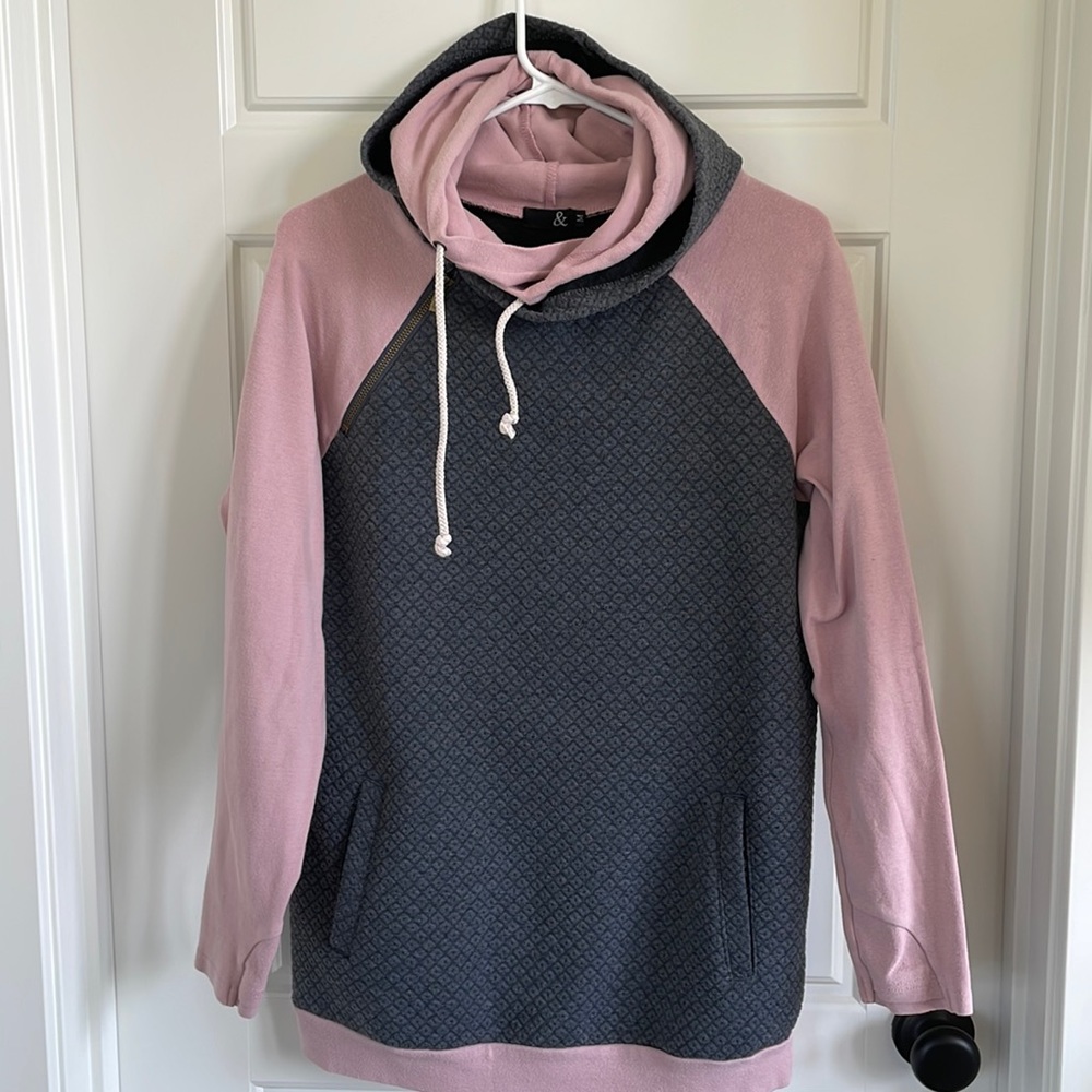 Quilted Ampersand Ave Double Hooded Hoodie Sweathshirt Blush and Gray Medium M